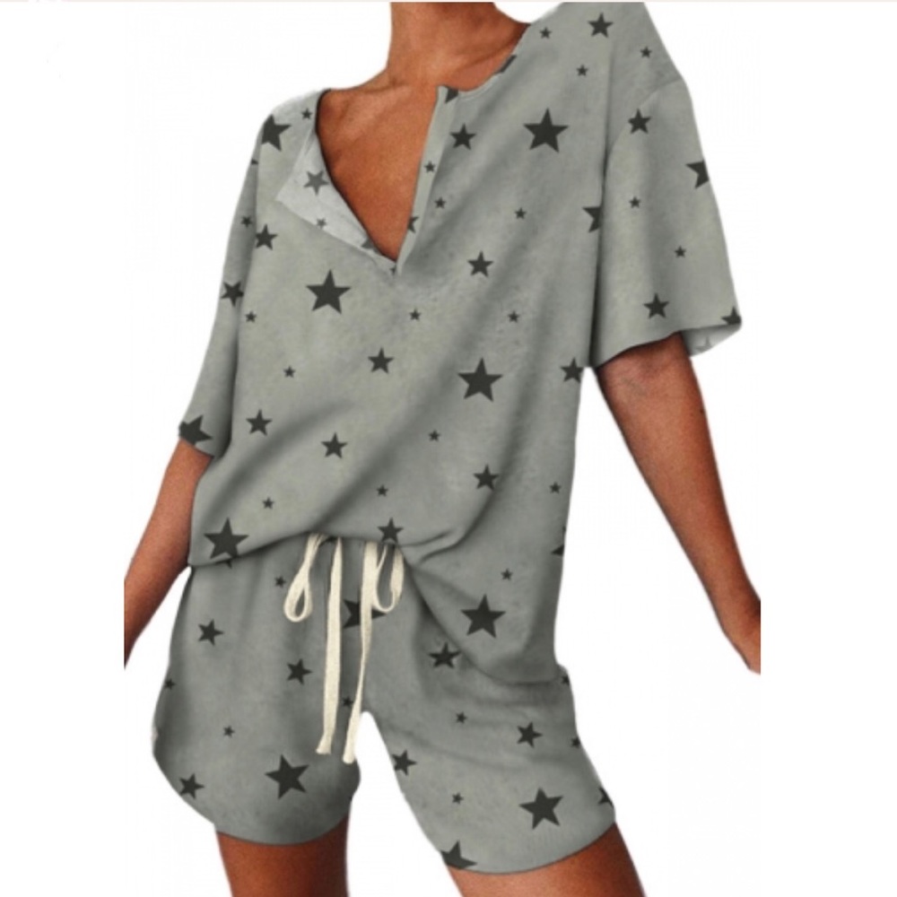 NWT Gray Star Print Notched Neck Pajama Set